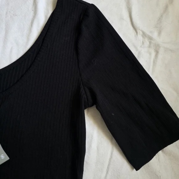 H&M Black Ribbed Scoop Neck Top - NWT - Picture 6 of 11